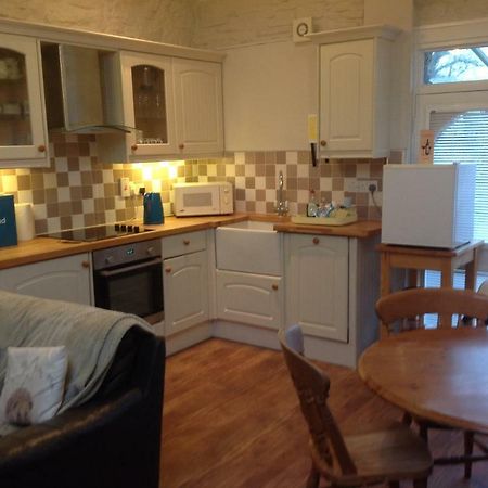 Cwmtwrch Cottage Carmarthen Buitenkant foto