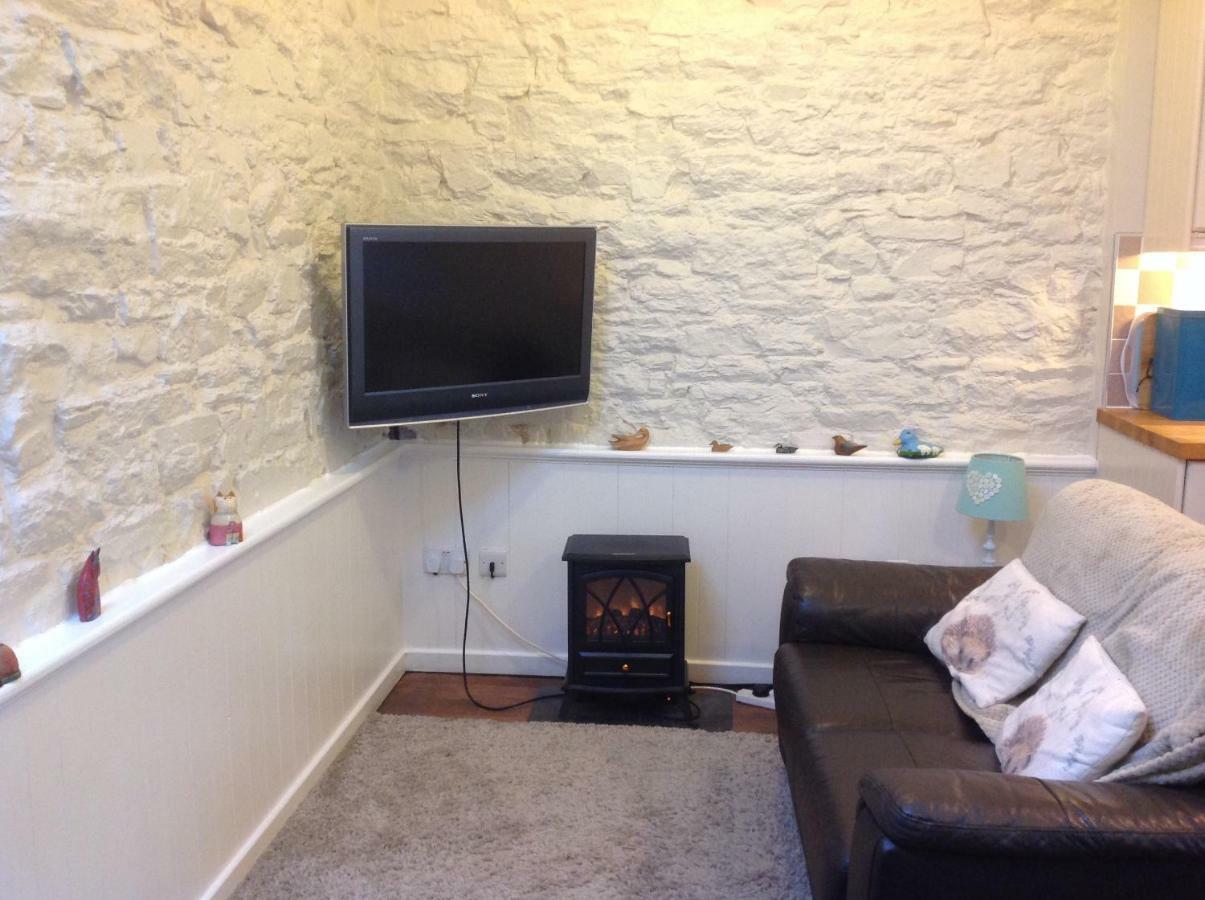 Cwmtwrch Cottage Carmarthen Buitenkant foto