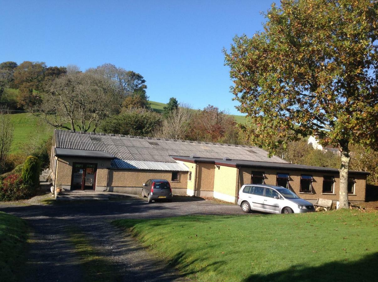 Cwmtwrch Cottage Carmarthen Buitenkant foto